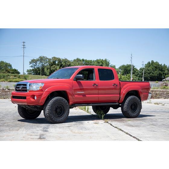 3.5 Inch Lift Kit UCA M1 Struts Toyota Tacoma 4WD (2005-2023) (74241RED) 4