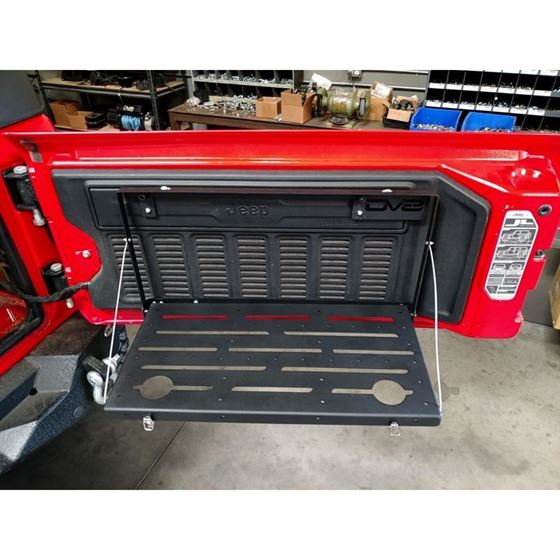 Jeep JL Tailgate Mounted Trail Table8 Pres Wrangler JL 2