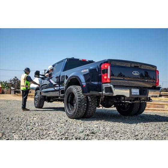 23 Ford F250/F350 Diesel 2.5" Stage 2 Suspension System (K62562)