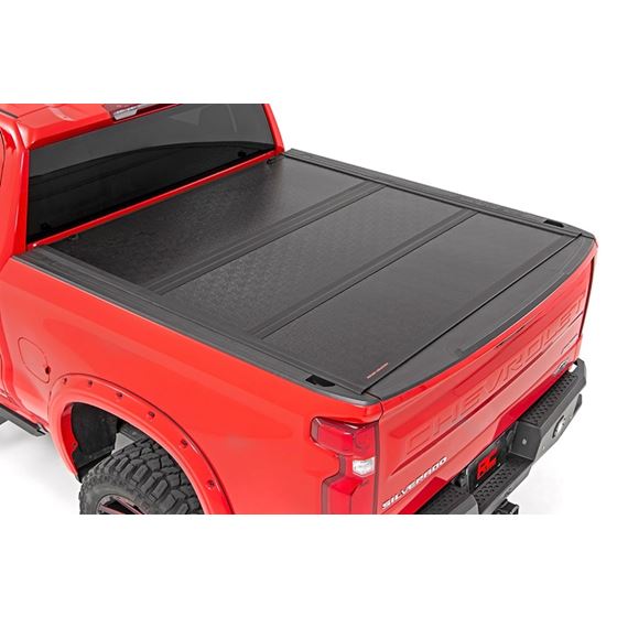 Low Profile Hard TriFold Tonneau Cover 1920 1500 58 Foot Bed 2